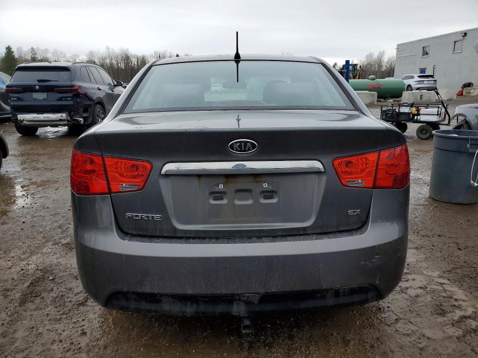 45954886 :رقم المزاد ، KNAFU4A28D5700697 vin ، 2013 Kia Forte مزاد بيع