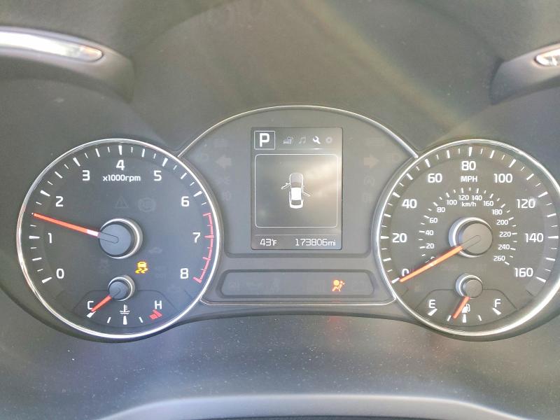 46047856 :رقم المزاد ، 3KPFL4A72HE028745 vin ، 2017 Kia Forte مزاد بيع