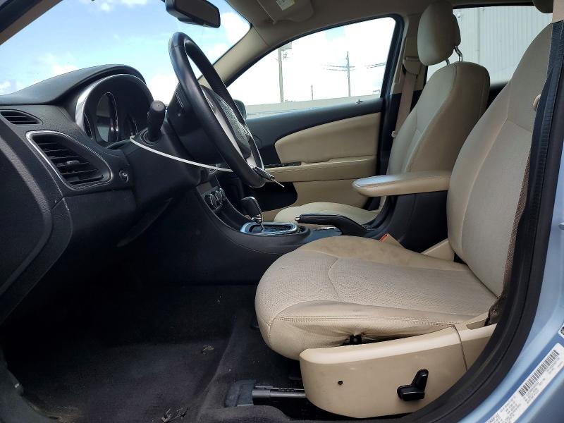 47287216 :رقم المزاد ، 1C3CCBBB0DN545904 vin ، 2013 Chrysler 200 مزاد بيع
