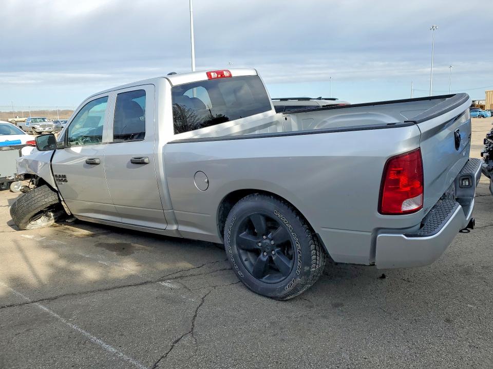 45630236 :رقم المزاد ، 1C6RR7FG3KS537373 vin ، 2019 Ram 1500 Classic مزاد بيع