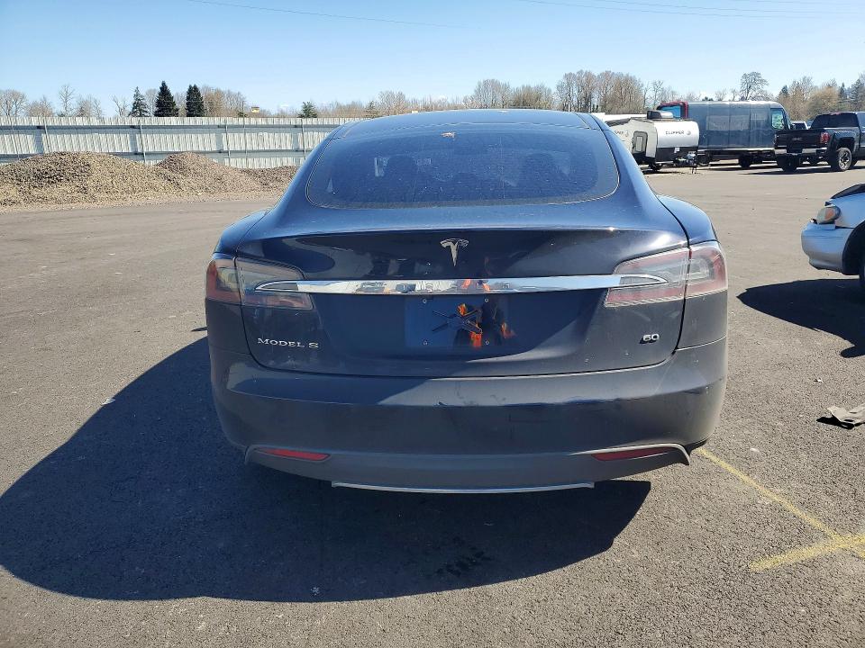 Продажа на аукционе авто 2014 Tesla Model S, vin: 5YJSA1S13EFP51202, номер лота: 47623156