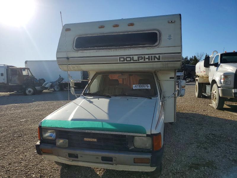 1985 Toyota Pickup Commercial / Camper მანქანა იყიდება აუქციონზე, vin: JT5RN55D1F0120833, აუქციონის ნომერი: 48177156