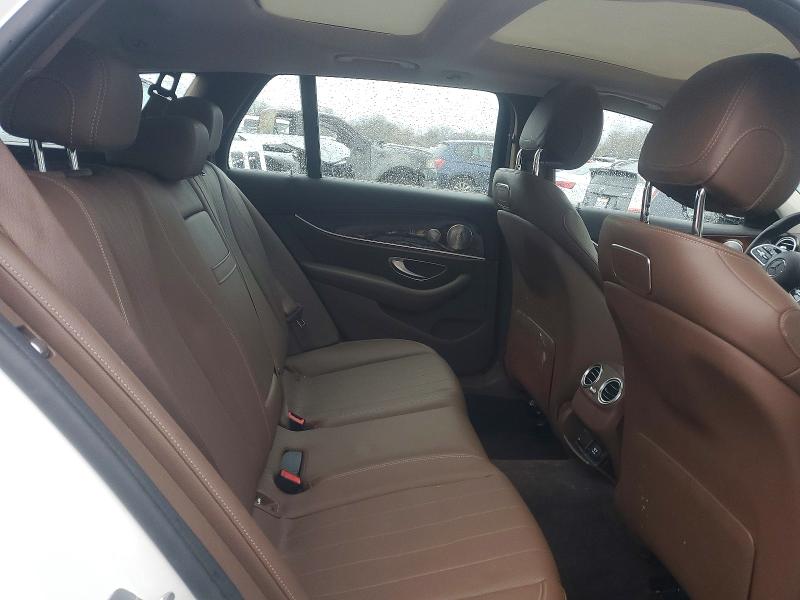 47252206 :رقم المزاد ، WDDZH6JB2KA525969 vin ، 2019 Mercedes-benz E مزاد بيع