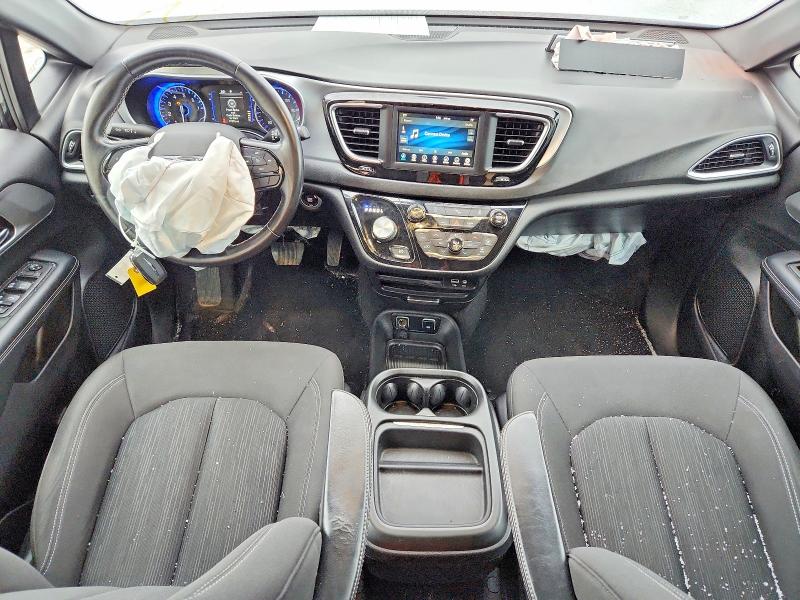 47604796 :رقم المزاد ، 2C4RC1FG4KR531851 vin ، 2019 Chrysler Pacifica مزاد بيع