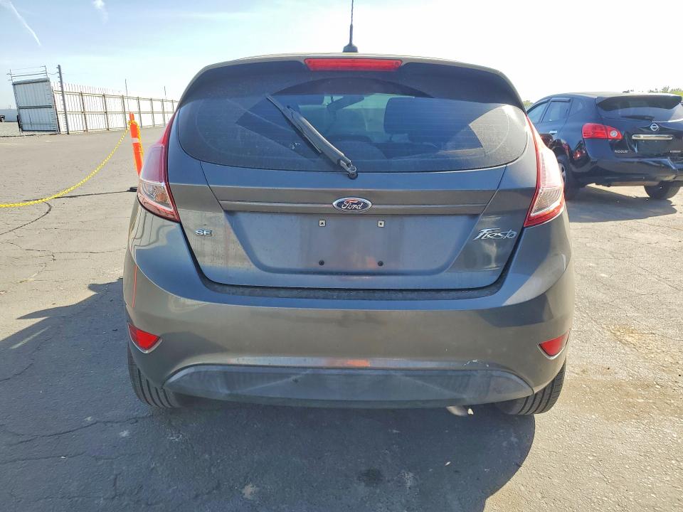 41668276 :رقم المزاد ، 3FADP4EJ1GM174713 vin ، 2016 Ford Fiesta مزاد بيع