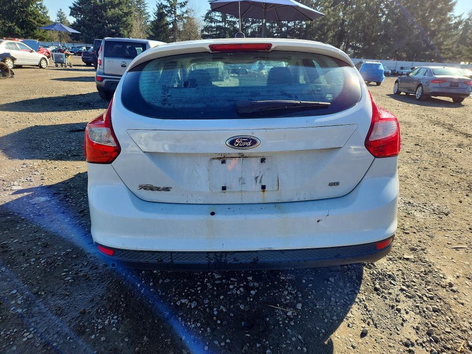 2014 Ford Focus მანქანა იყიდება აუქციონზე, vin: 1FADP3K2XEL384071, აუქციონის ნომერი: 47903506