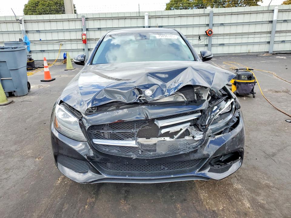 Продажа на аукционе авто 2017 Mercedes-benz C, vin: 55SWF4JB8HU204279, номер лота: 79498185