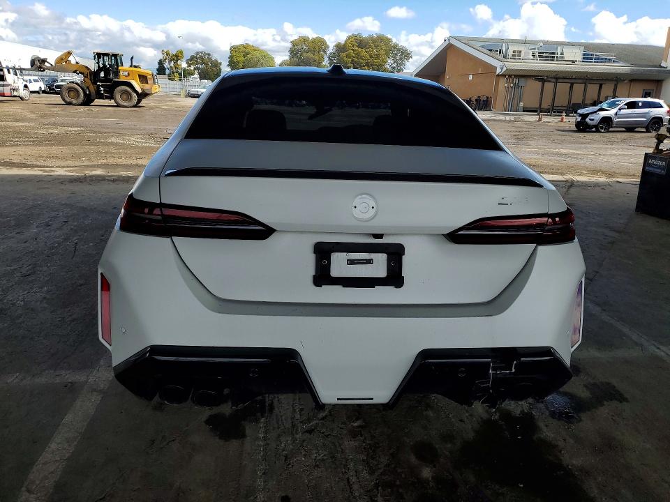 79379345 :رقم المزاد ، WBS83FK01SCT27933 vin ، 2025 Bmw M5 مزاد بيع