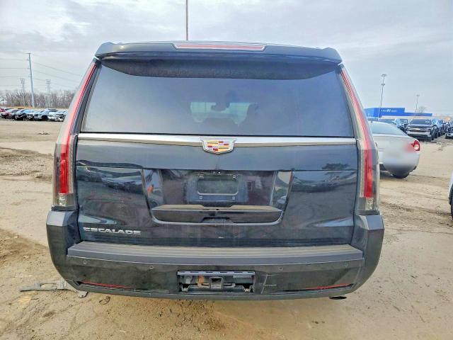 2018 Cadillac Escalade მანქანა იყიდება აუქციონზე, vin: 1GYS4CKJ7JR252677, აუქციონის ნომერი: 47454806