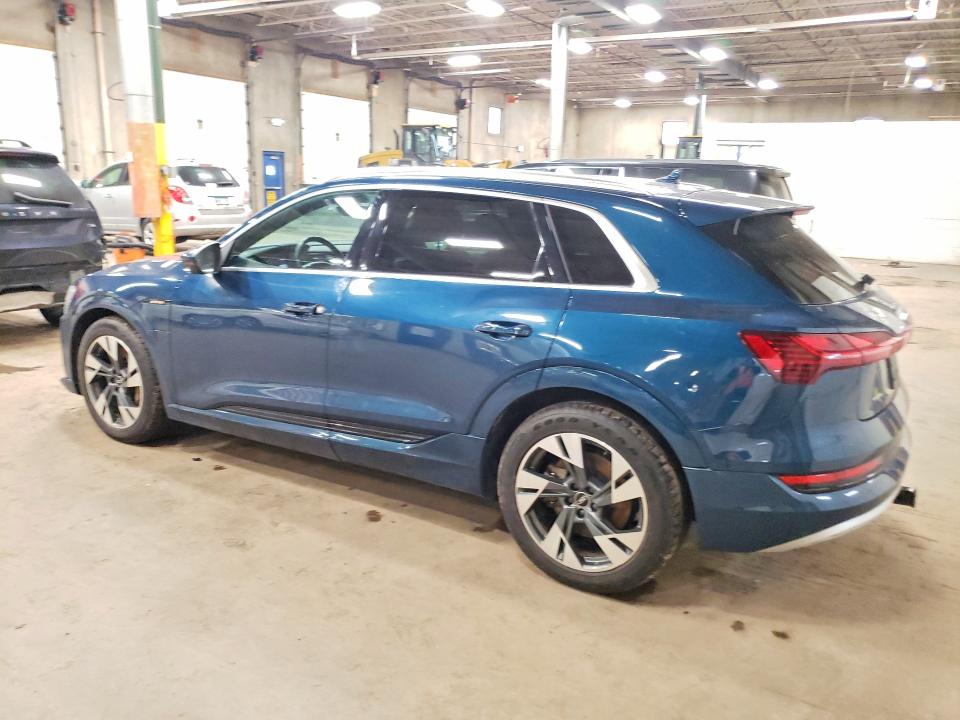 Aukcja sprzedaży 2022 Audi E-tron, vin: WA1LAAGE0NB008235, numer aukcji: 79884905