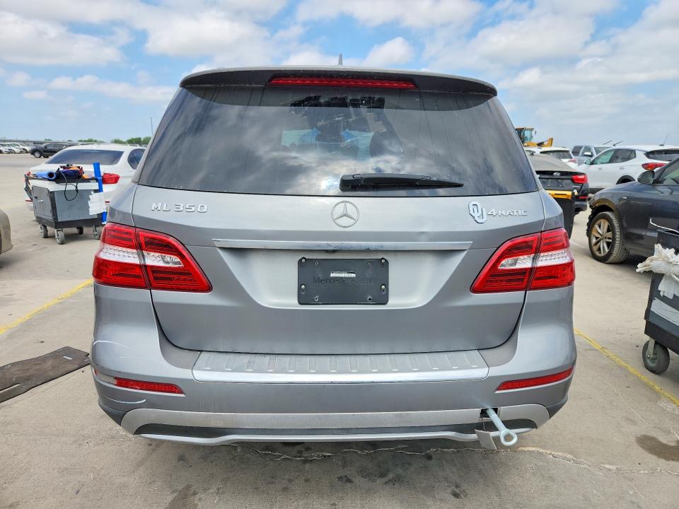 48128136 :رقم المزاد ، 4JGDA5HB0FA605040 vin ، 2015 Mercedes-benz Ml مزاد بيع