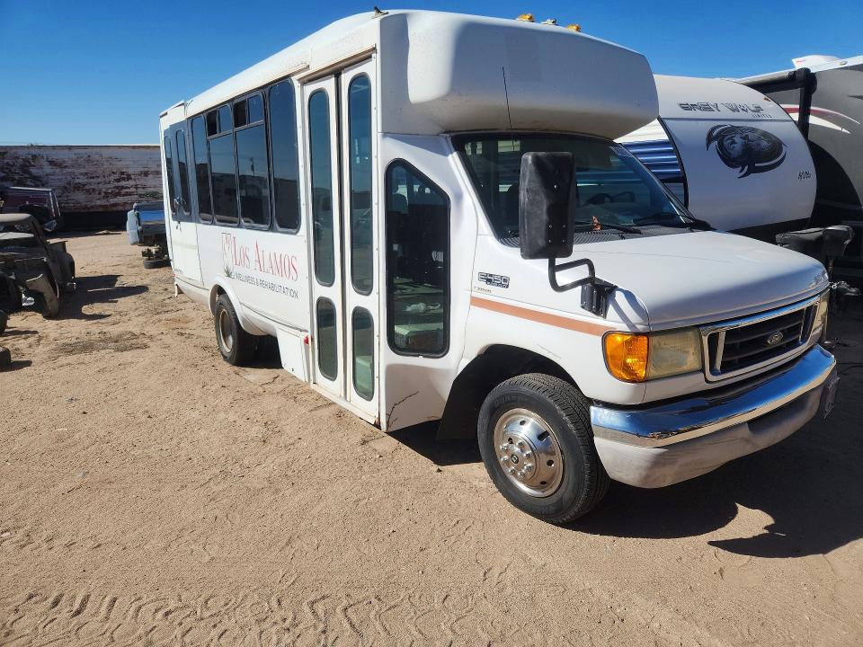 2003 Ford E450 მანქანა იყიდება აუქციონზე, vin: 1FDXE45S33HB85132, აუქციონის ნომერი: 46301676