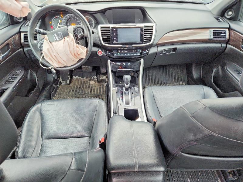 77736575 :رقم المزاد ، 1HGCR2F85HA801333 vin ، 2017 Honda Accord مزاد بيع