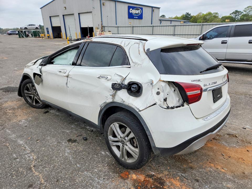 47282466 :رقم المزاد ، WDCTG4EB1LU025183 vin ، 2020 Mercedes-benz Gla مزاد بيع