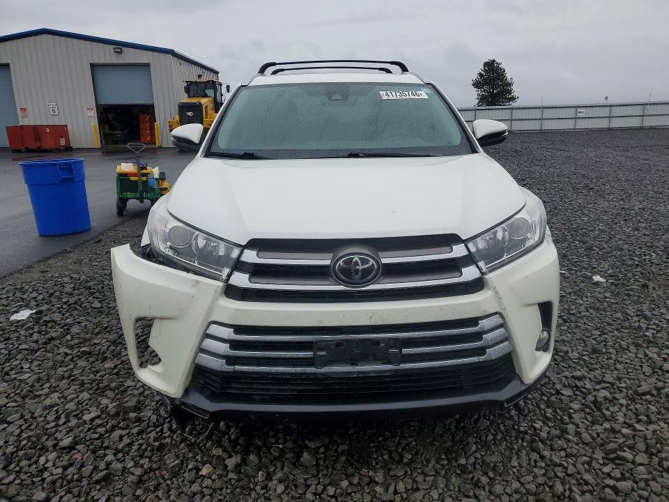 2018 Toyota Highlander მანქანა იყიდება აუქციონზე, vin: 5TDDZRFH1JS488253, აუქციონის ნომერი: 41735746