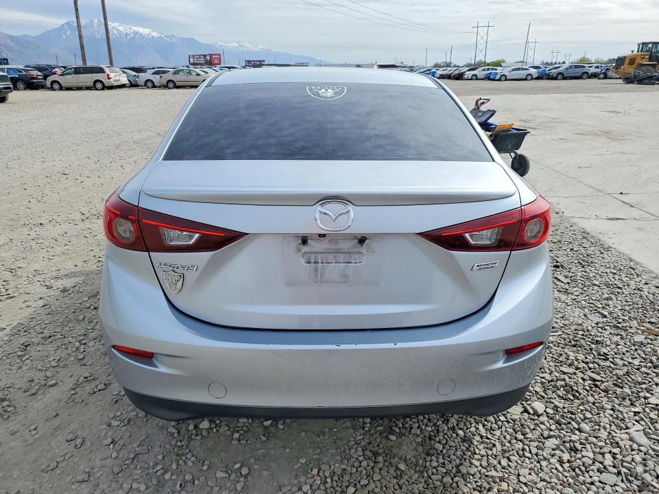 47462226 :رقم المزاد ، 3MZBN1V36JM180471 vin ، 2018 Mazda 3 مزاد بيع