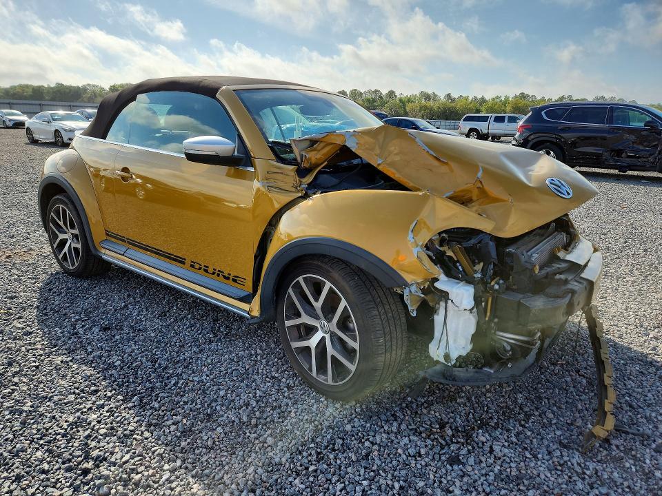 46233816 :رقم المزاد ، 3VWT17AT7HM808797 vin ، 2017 Volkswagen Beetle مزاد بيع