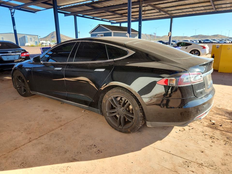 2015 Tesla Model S მანქანა იყიდება აუქციონზე, vin: 5YJSA1H25FF086482, აუქციონის ნომერი: 45603256