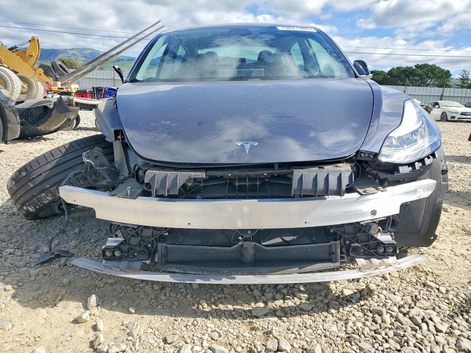 79821405 :رقم المزاد ، 5YJ3E1EB0LF638074 vin ، 2020 Tesla Model 3 مزاد بيع