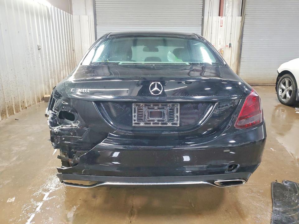 Продажа на аукционе авто 2015 Mercedes-benz C, vin: 55SWF4JB6FU055559, номер лота: 45867086