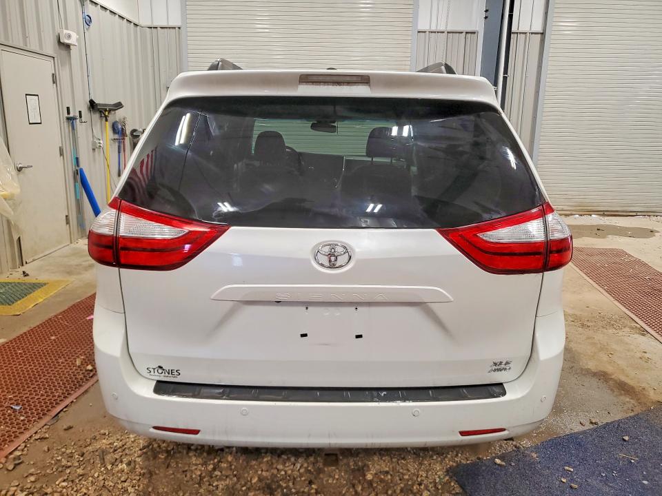 Aukcja sprzedaży 2015 Toyota Sienna, vin: 5TDDK3DC5FS097820, numer aukcji: 77242625