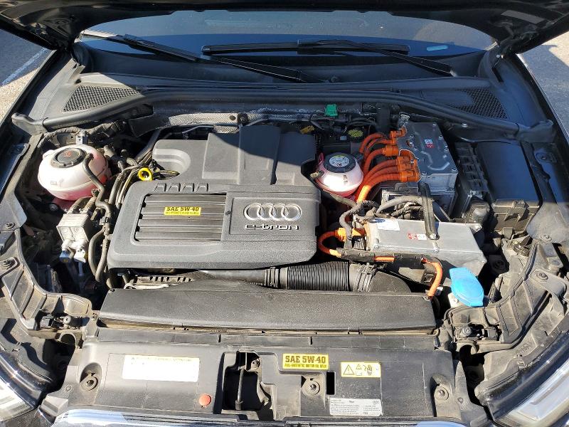47195226 :رقم المزاد ، WAUSPBFF6JA060224 vin ، 2018 Audi A3 مزاد بيع