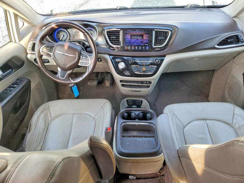 Продажа на аукционе авто 2017 Chrysler Pacifica, vin: 2C4RC1BG1HR608237, номер лота: 47895726