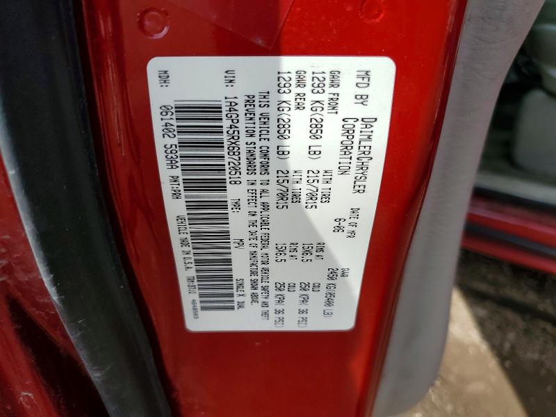 47345736 :رقم المزاد ، 1A4GP45RX6B720518 vin ، 2006 Chrysler Town & Country مزاد بيع