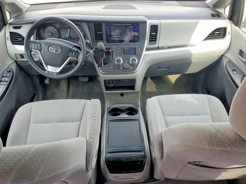 Продажа на аукционе авто 2017 Toyota Sienna, vin: 5TDKZ3DC5HS808048, номер лота: 46752176
