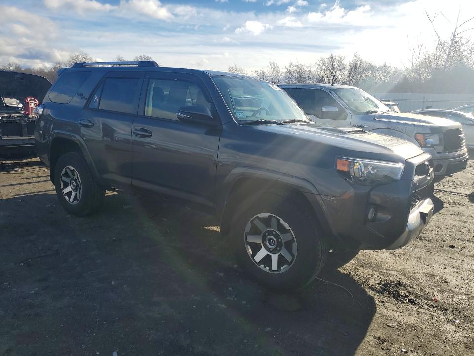 Продажа на аукционе авто 2018 Toyota 4runner, vin: JTEBU5JR9J5599293, номер лота: 79831505