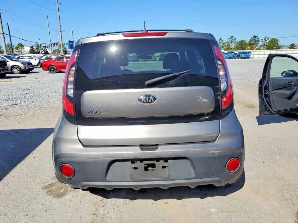46928966 :رقم المزاد ، KNDJN2A23H7475436 vin ، 2017 Kia Soul مزاد بيع