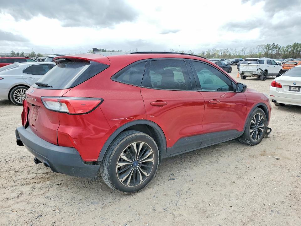 41708526 :رقم المزاد ، 1FMCU0G68NUA35974 vin ، 2022 Ford Escape مزاد بيع