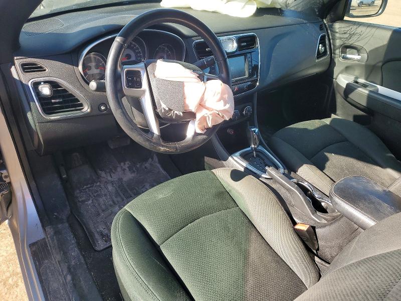 79615555 :رقم المزاد ، 1C3BC2EG1BN536502 vin ، 2011 Chrysler 200 مزاد بيع