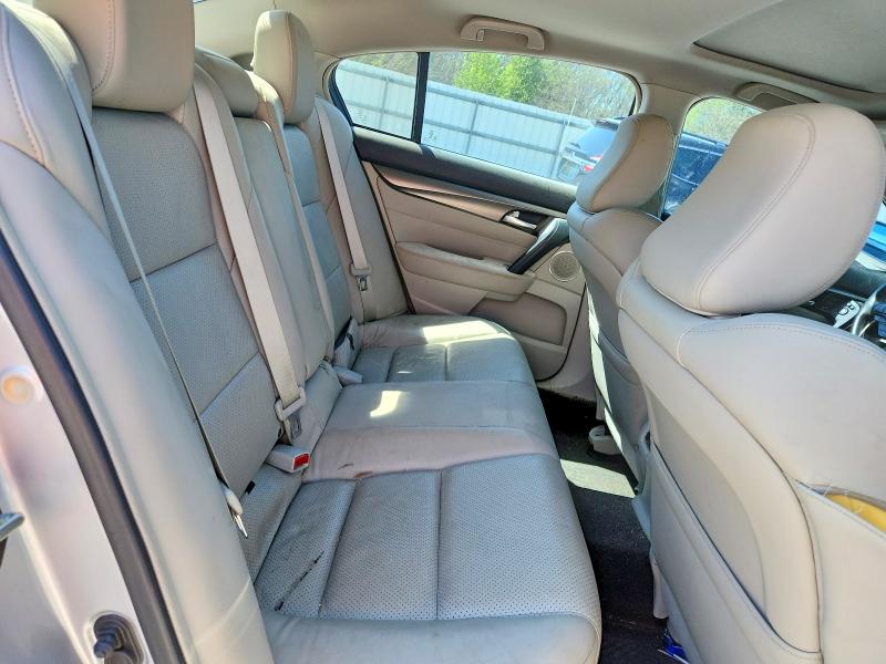 47026806 :رقم المزاد ، 19UUA8F54DA003582 vin ، 2013 Acura Tl مزاد بيع