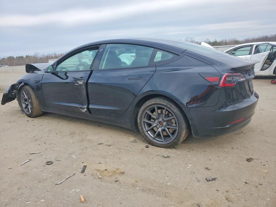 46334106 :رقم المزاد ، 5YJ3E1EA1NF102776 vin ، 2022 Tesla Model 3 مزاد بيع