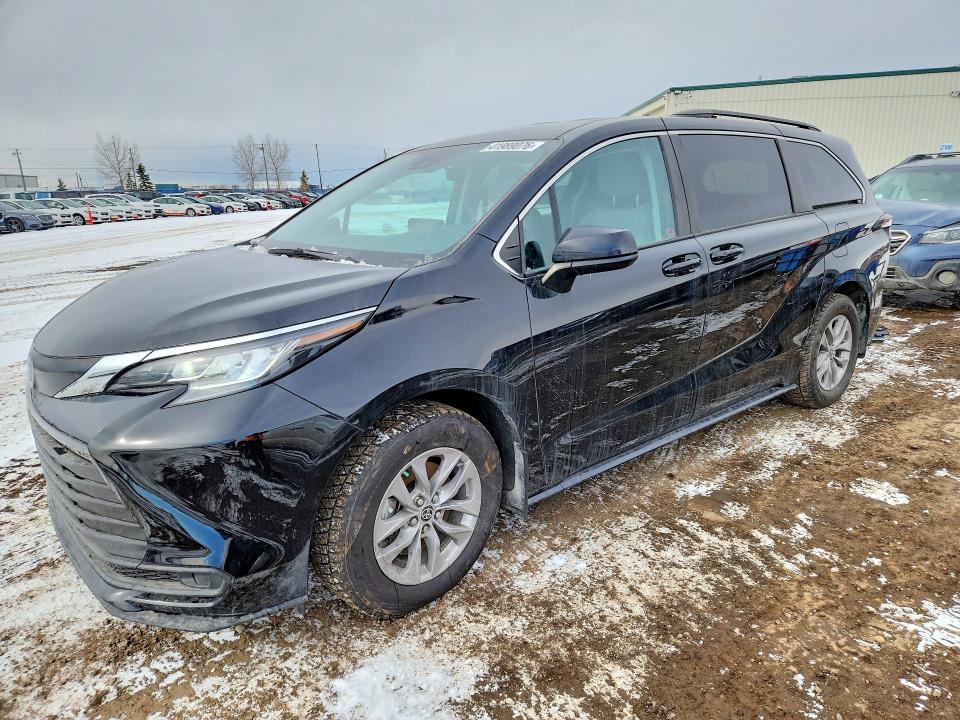 2022 Toyota Sienna Le Hybrid მანქანა იყიდება აუქციონზე, vin: 5TDGRKEC4NS103526, აუქციონის ნომერი: 41989076