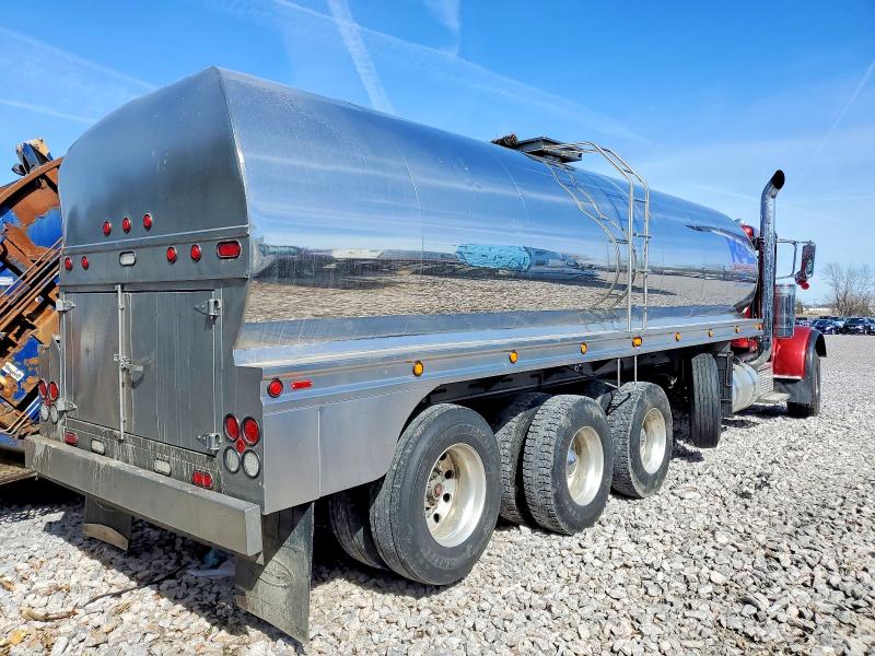 47028476 :رقم المزاد ، 1NPXGGGG40D479577 vin ، 2017 Peterbilt 389 مزاد بيع