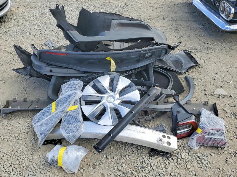 45548886 :رقم المزاد ، 7SAYGAEE6PF827721 vin ، 2023 Tesla Model Y مزاد بيع