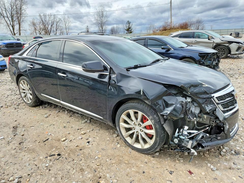 41714596 :رقم المزاد ، 2G61M5S36H9161633 vin ، 2017 Cadillac Xts مزاد بيع