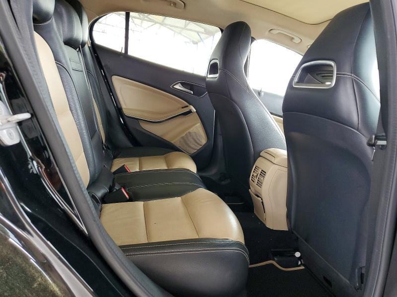 48013426 :رقم المزاد ، WDCTG4EB7JJ447313 vin ، 2018 Mercedes-benz Gla مزاد بيع