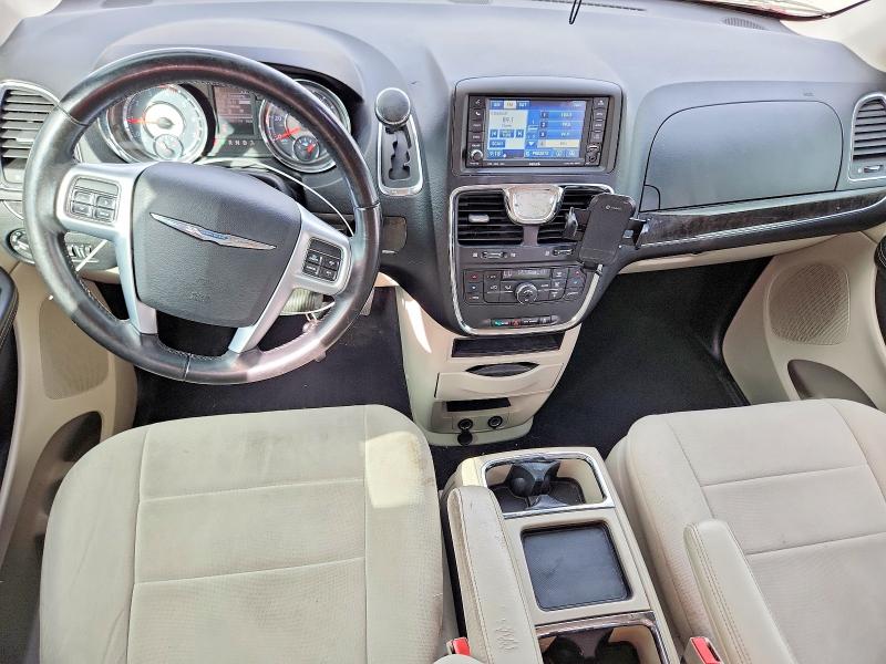 45608606 :رقم المزاد ، 2A4RR5DG4BR676908 vin ، 2011 Chrysler Town & Country مزاد بيع