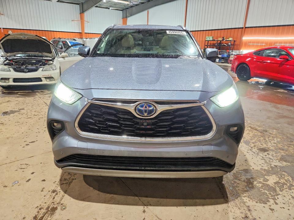 Продажа на аукционе авто 2020 Toyota Highlander Hybrid, vin: 5TDEBRCH7LS008149, номер лота: 45996866