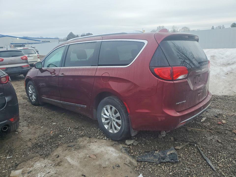 Продажа на аукционе авто 2018 Chrysler Pacifica, vin: 2C4RC1BGXJR317158, номер лота: 46980156