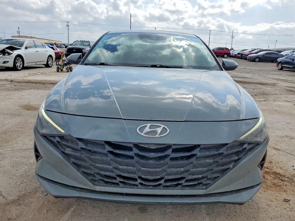 2022 Hyundai Elantra მანქანა იყიდება აუქციონზე, vin: KMHLM4AG3NU332675, აუქციონის ნომერი: 41841296