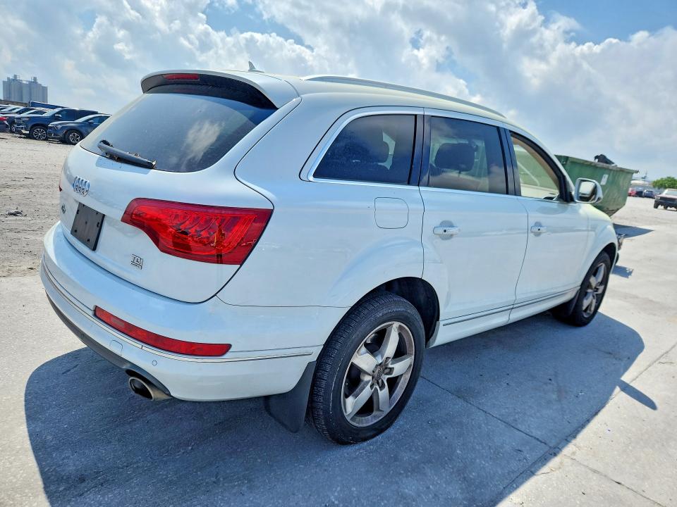 47136436 :رقم المزاد ، WA1LMAFE7ED001523 vin ، 2014 Audi Q7 مزاد بيع