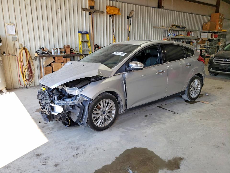 46501366 :رقم المزاد ، 1FADP3N26JL285141 vin ، 2018 Ford Focus مزاد بيع