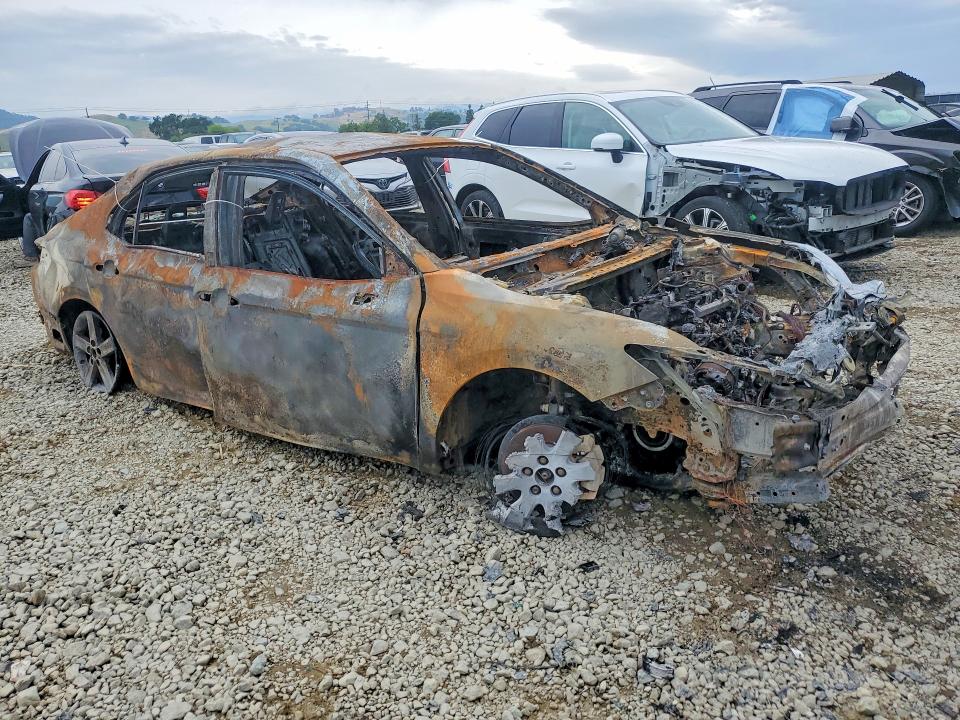 48196426 :رقم المزاد ، 4T1T11AK4MU494650 vin ، 2021 Toyota Camry مزاد بيع