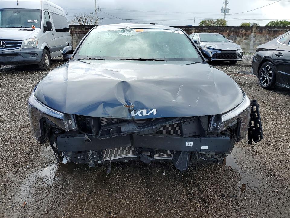 2025 Kia K4 მანქანა იყიდება აუქციონზე, vin: 3KPFU4DE6SE211435, აუქციონის ნომერი: 46811706