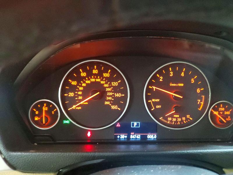 46844266 :رقم المزاد ، WBA3B1G51ENS80758 vin ، 2014 Bmw 320 مزاد بيع