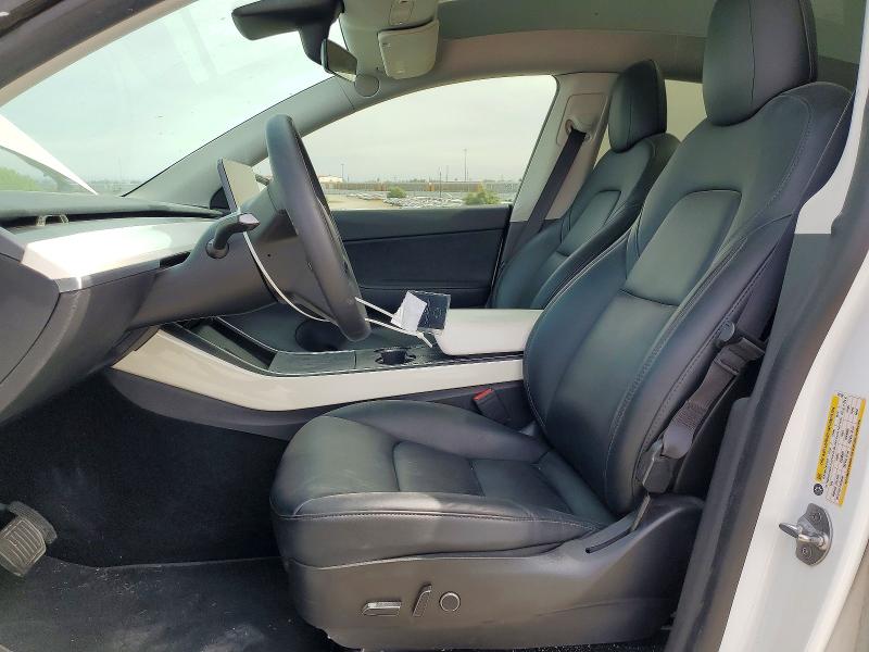 46426816 :رقم المزاد ، 5YJYGDEE2MF102188 vin ، 2021 Tesla Model Y مزاد بيع